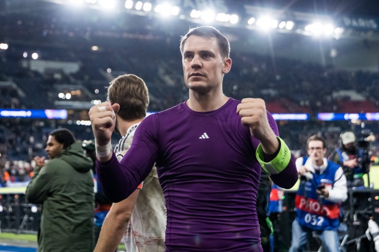 开云下载-40岁诺伊尔单场9扑救，俱乐部生涯592场也仅有2次扑救数更多